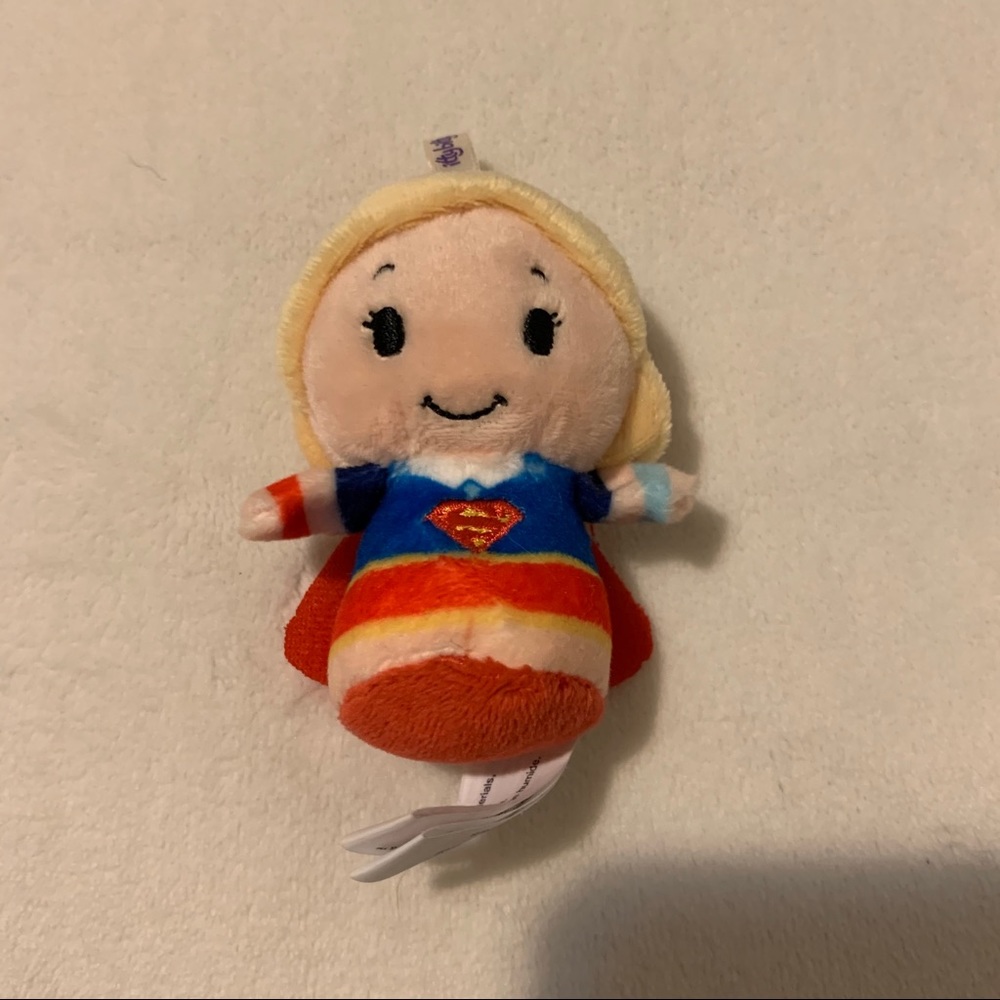 LAST CHANCE! Hallmark’s Itty Bittys Supergirl Toy
